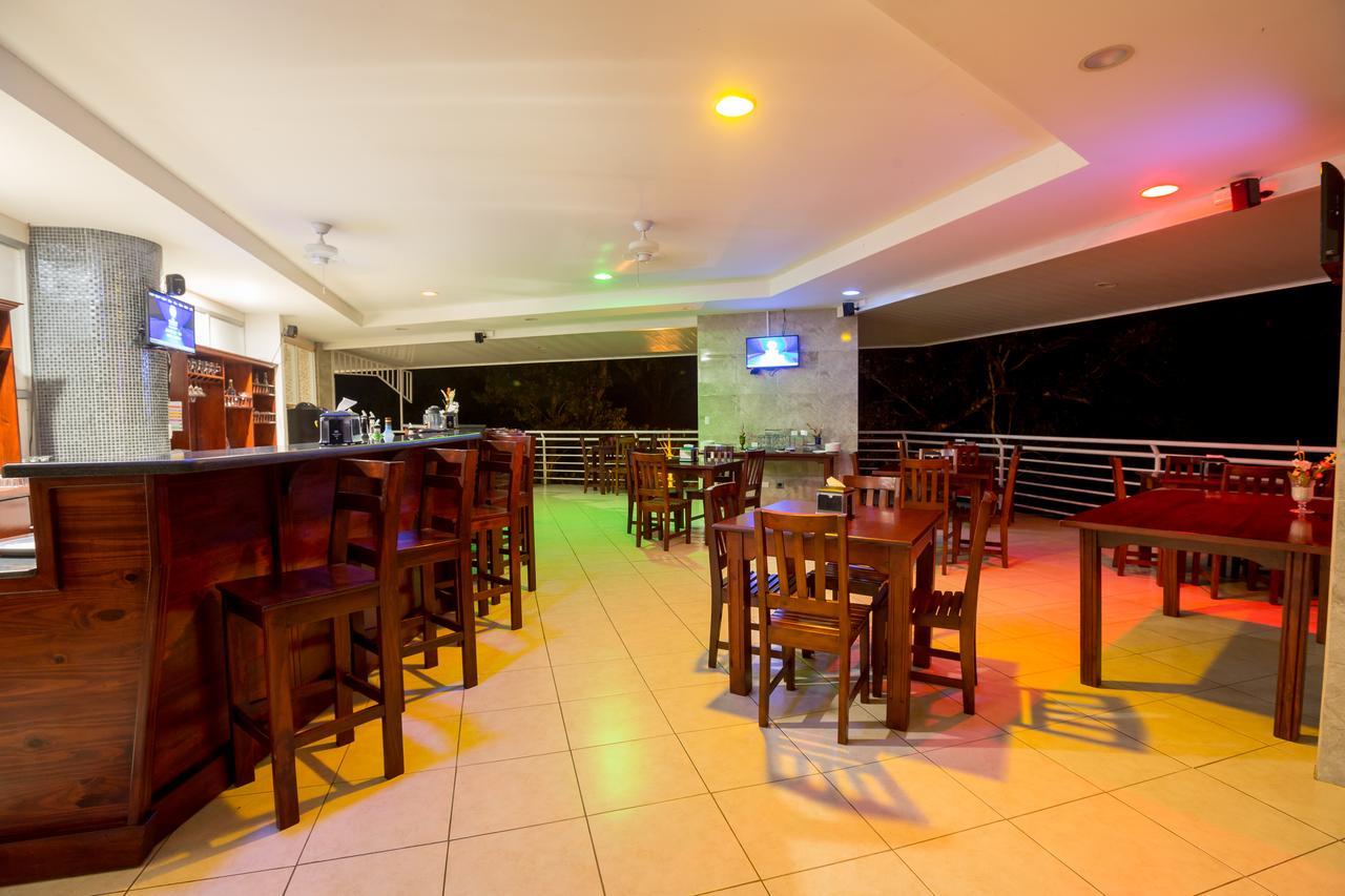 Hotel Arenas En Punta Leona Las Agujas Dış mekan fotoğraf
