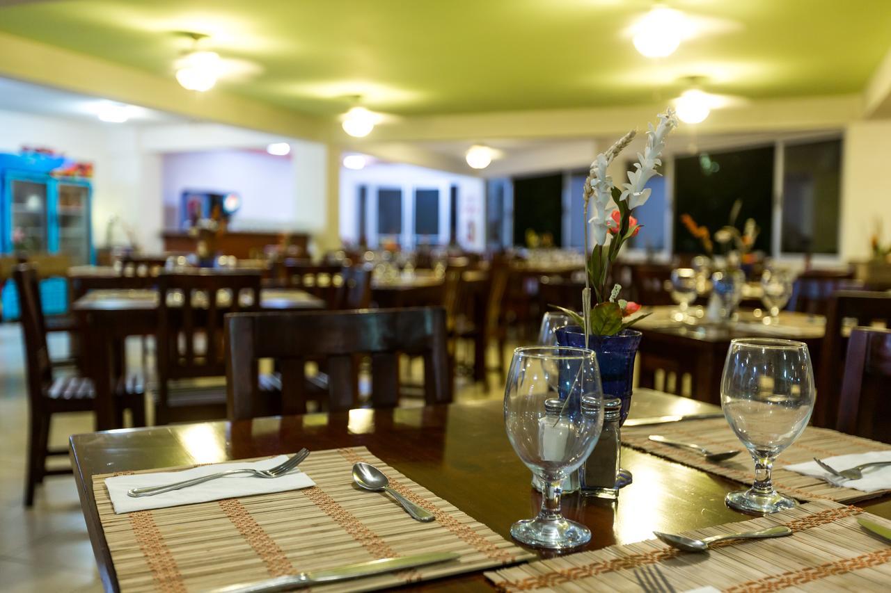 Hotel Arenas En Punta Leona Las Agujas Dış mekan fotoğraf